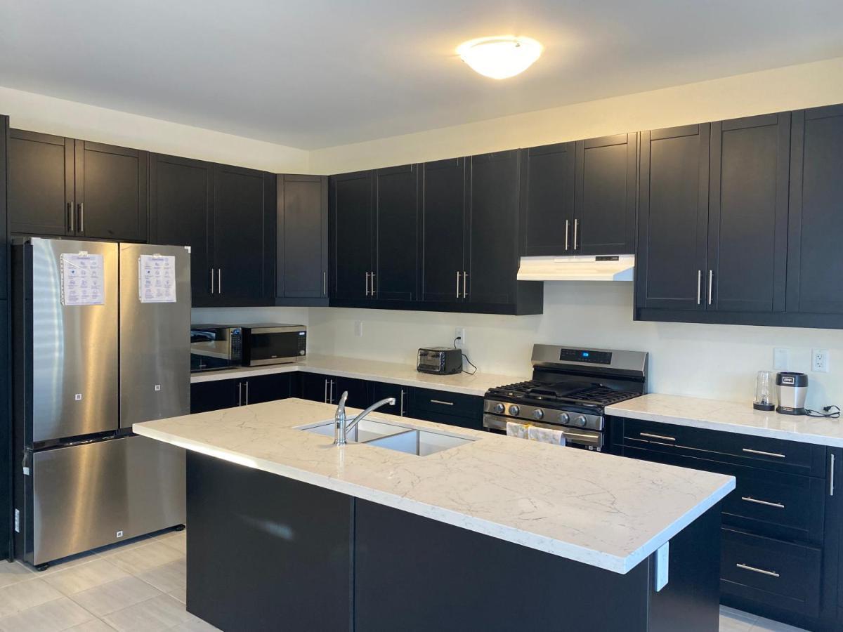 Villa 537 Veterans Dr Brampton On L7A 0C4 Exterior foto