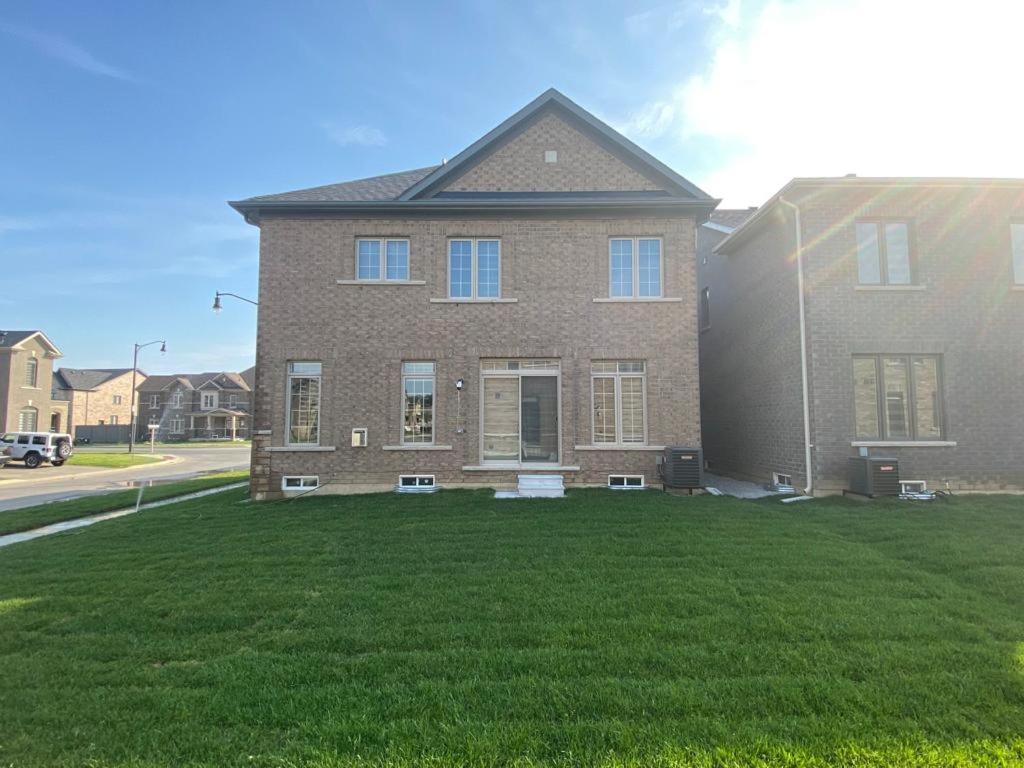 Villa 537 Veterans Dr Brampton On L7A 0C4 Exterior foto